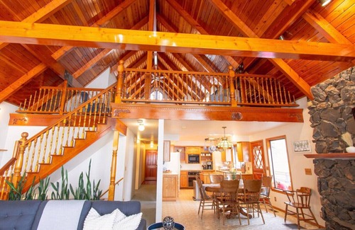 Grapeview Cabin | Mason Lakeside A-Frame Cabin: Dock, Kayaks & Sauna