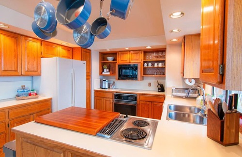 Grapeview Cabin | Mason Lakeside A-Frame Cabin: Dock, Kayaks & Sauna