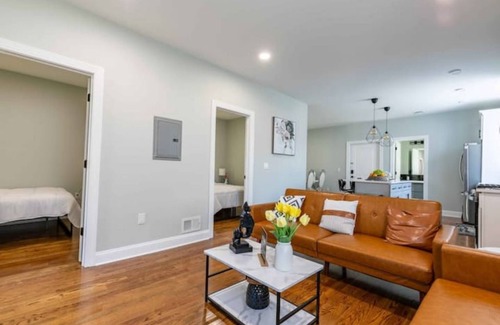 Kearny Apartment | 🗽Massive 3BR 2BT 2🅿️ King bed near NYC and American Dream