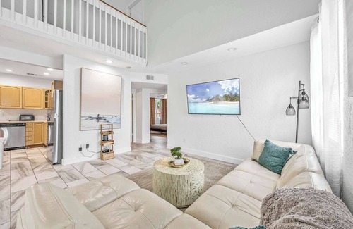 Orlando Beach House | Massive Property With Pool Perfect for Big Groups