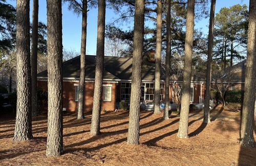 Woodside Plantation House | Master's Week Rental- Golf Course View and 22 miles to Augusta National
