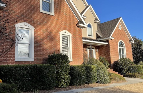 Evans House | Masters Rental 2023 with Pool in Gated Community