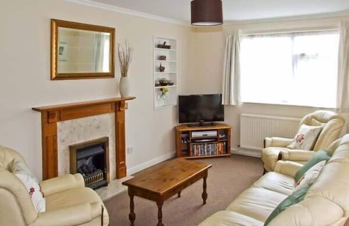 Matlock Cottage | MATLOCK GREEN, pet friendly, with a garden in Matlock