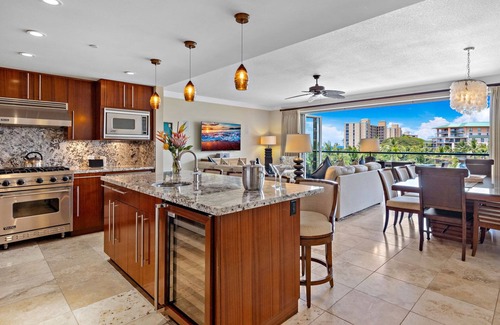 Kaanapali Condo | Maui Resort Rentals: Honua Kai – Incredible 8 Bedroom Oceanfront Gem, Over 5200 combined Sq. Ft. w/Built-in Viking B.B.Q.!