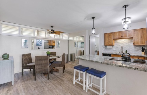 Kahana Condo | Maui Tropical Sunset - High Demand First Floor Condo with All The Extras!