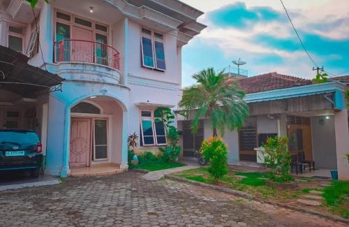 Bandar Lampung Hotel | MAWAR Guest House By Hans Management