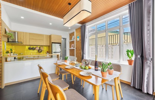 Ngu Hanh Son Villa | May beach private pool villa 4BR walk to beach