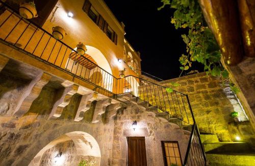 Uchisar Hotel | Maya Cave