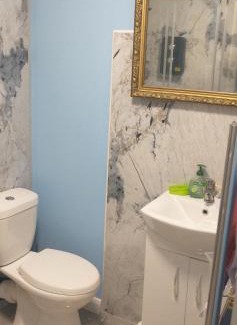 Dundee House | Mayfield Park and Stay House