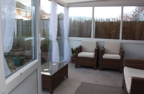 Thornton-Cleveleys House | Mayfield stay 4 to 30 days in 3 bed semi, 2mins to A585. Dogs welcome