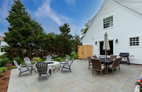 Dennis House | Mayflower Beach - New Listing - 2 Bedroom w/AC sleeps 8