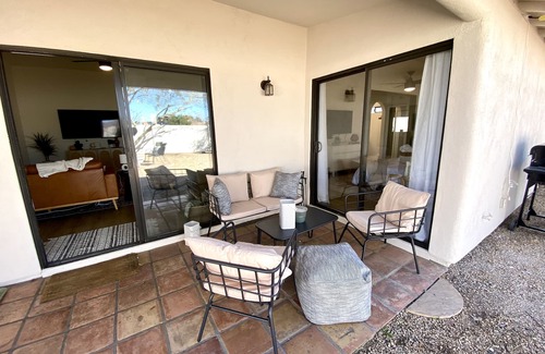 Casa Rica House | Mayo Shea Campus 5 Minutes - Modern Desert Dream
