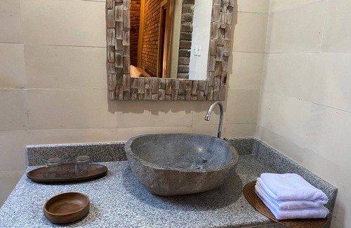 Banjartegehe Hotel | Mayong Bali Villa and Hostel