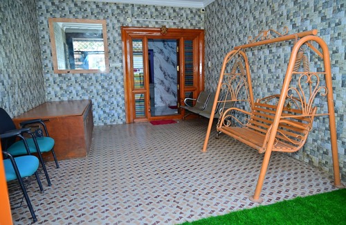 Anekal Apartment | Mayur Shines/spacious 5-bedroom apartment in cool Jigani with AC, WiFi, fitness