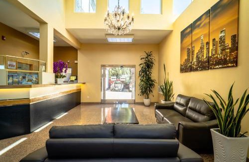Maywood Hotel | Maywood Inn