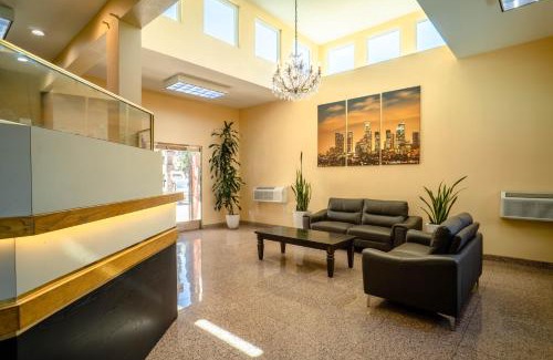 Maywood Hotel | Maywood Inn