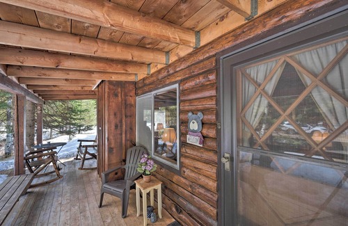 McCall Cabin | McCall Rustic Retreat - Walk to Payette Lake!
