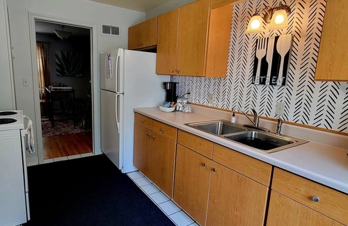 Sioux Falls Apartment | McKennan Magic - Historic 2 BR apartment located 8 blocks from DT Sioux Falls