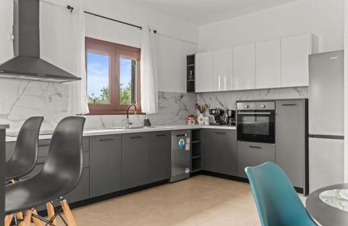 Agkisaras Apartment | MD Residence with private jacuzzi near the beach