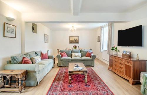 Whissonsett House | Meadow Farmhouse