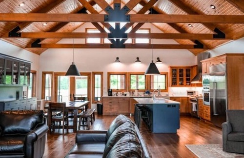 Fish Creek House | Meadow House-A Peaceful Getaway in Door County