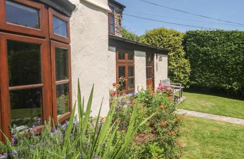 Pensilva House | Meadow Lea