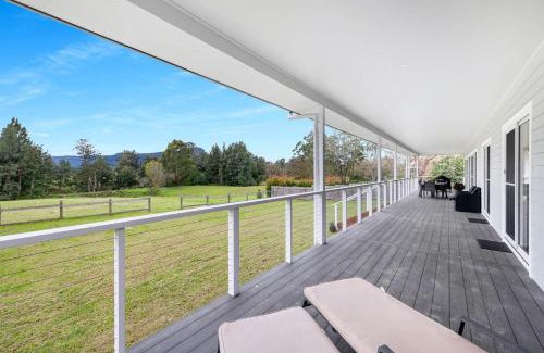 Kangaroo Valley House | Meadow Mist