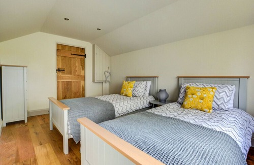 Melton Constable House | Meadow View - Three Bedroom House, Sleeps 6