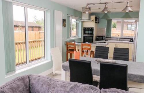 Arnold House | Meadowbank Lodge