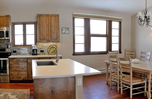 Beaver Creek House | Meadows Townhouse + Ski in complete remodel 2014 sleeps 12
