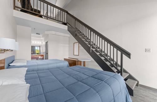 Potosi Cabin | Meals Included | Sunnen Lodge YMCA Lofted Room