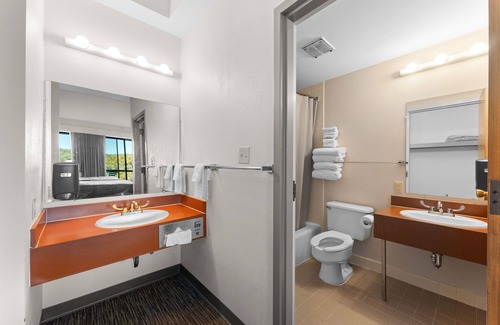 Potosi Cabin | Meals Included | Sunnen Lodge YMCA Lofted Room