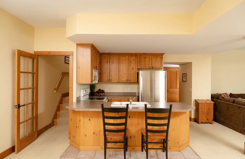 Mecosta House | Mecosta Lakefront Cabin. Golfers paradise