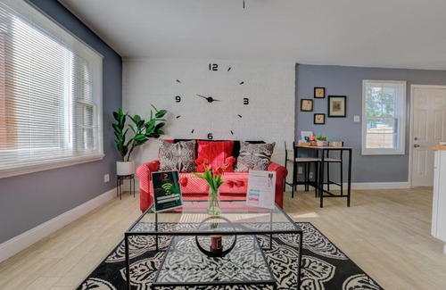 Memphis Apartment | Medical District Gem