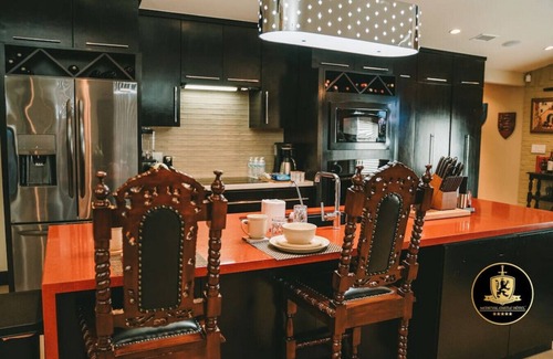 McAllen House | 🛡Medieval Castle Hôtel ™