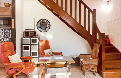 Marcoles House | Medieval village house, 2bedroom, 4pers, garden