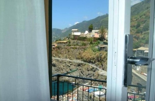 Manarola Apartment | Mediterraneo2 - Suite Apartment by Arbaspàa
