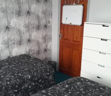Clacton-on-Sea House | medium sized room in my bungalow