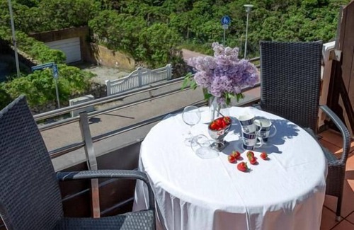 Westerland Apartment | Meerblick, Haus Belvedere, Direkt Hinter dem Dünenkamm, für bis zu 5 Personen