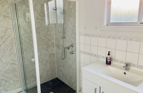 Kingscote House | Mel Jays in Kingscote Kangaroo Island