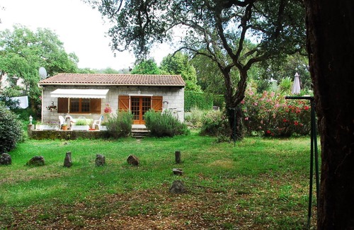 Sartene Villa | Melissa typical Corsican sheepfold in a quiet forest of cork oaks