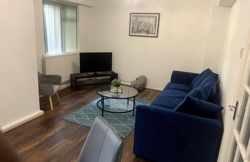 Edgbaston Apartment | Melville Road Apartment - Birmingham City Centre