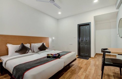 Bengaluru Hotel | Memorable stay with Modern Design Artwork Rooms
