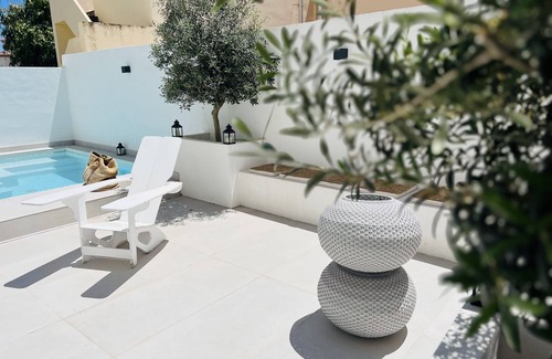 Santa Cruz de Tenerife Condo | Mencey City Pool
