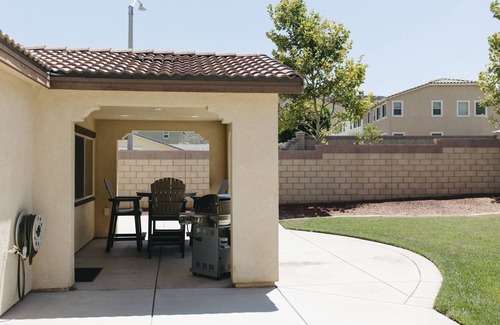 Menifee House | Menifee Border Home in the Canyon Hills Neighborhood
