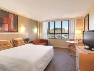 Newcastle West Hotel | Mercure Newcastle