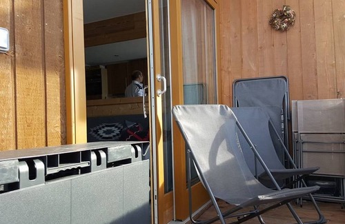 Les Allues Apartment | MERIBEL MOTTARET ALL INCLUSIVE SKI IN&OUT, LUXURIOUS DUPLEX 4 * IN PEACE, PARKIN