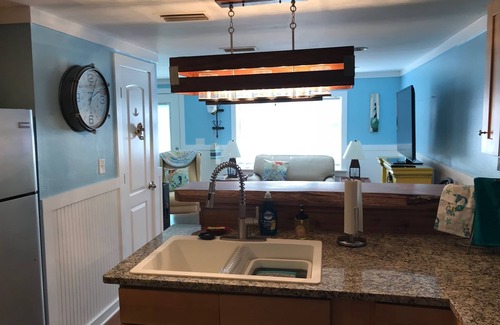 St. Marys House | Mermaid Cottage in Beautiful Downtown St Marys GA- Gateway to Cumberland Island