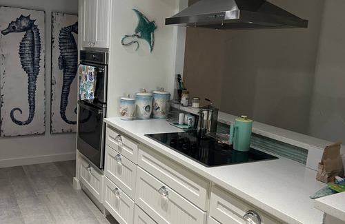 Port Aransas Condo | Mermaid Place - Immediate Access to the Beach! 2 bedroom condo amazing views!