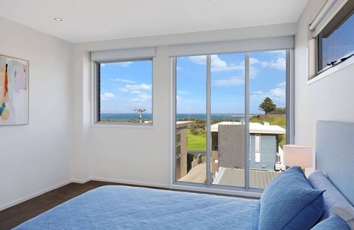 Warrnambool House | Merri Seaview - seaside accommodation near the CBD